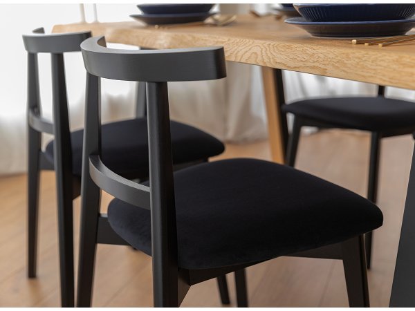 Jídelní set stůl VARDO + židle MORI