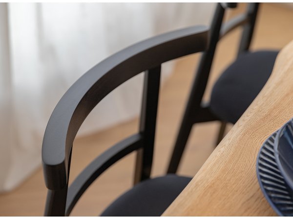 Jídelní set stůl VARDO + židle MORI