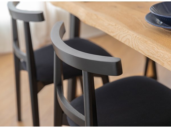 Jídelní set stůl VARDO + židle MORI