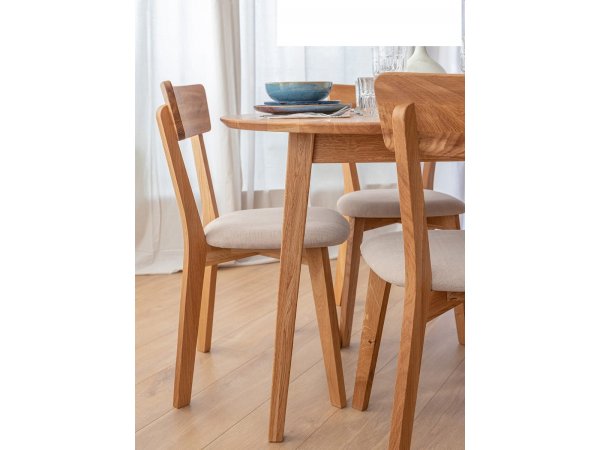 Kulatý jídelní stůl TELLO 110 cm z dubového masivu