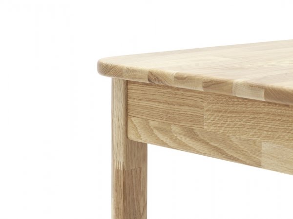 Jídelní stůl OSKAR masivní dub divoký