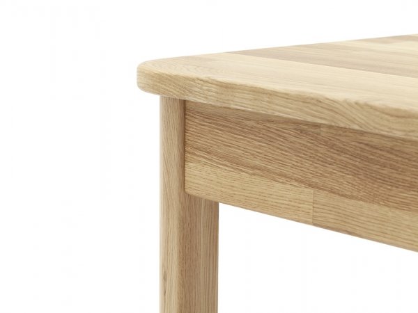 Jídelní stůl OSKAR masivní dub divoký