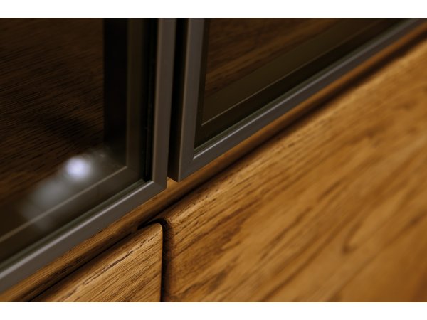 Dubový nábytek z masivu do obývacího pokoje a jídelny - ORLANDO/ROLANDO dub jantar