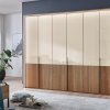 Šatní skříň s křídlovými dveřmi VALETTA, částečný masiv dub bianco / sklo champagner – 300 cm