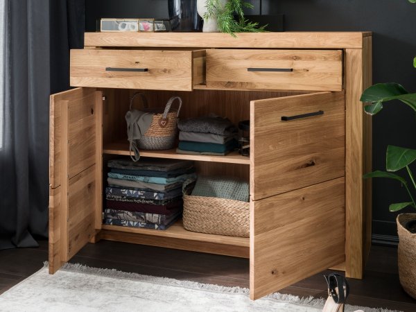 Dubová komoda I do obývacího pokoje LOMMA (černé úchyty)