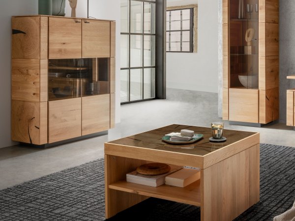 Komoda s vitrínou I z dubového masivu KARIS dub divoký 100% masiv