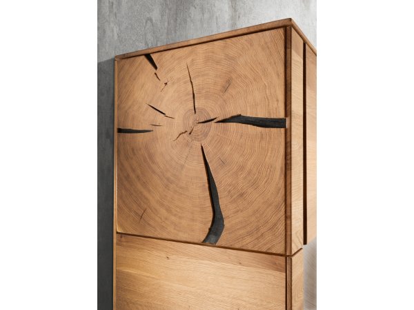 Dubová police do obývacího pokoje KARIS dub divoký 100% masiv