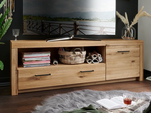 Dubový nábytek z masivu do obývacího pokoje LOMMA 9 (černé úchyty) 100% masiv