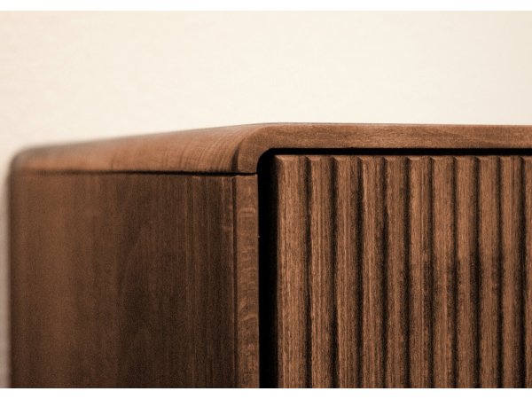 Televizní stolek z masivu I ALVIK buk olejovaný v barvě tabáku