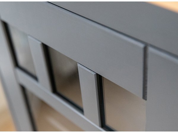 Vitrína 2-dvéřová LUNO nízká s vitrínou grafit/borovice