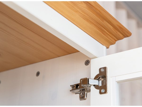 Vitrína LUNO úzká bílá/borovice pravá